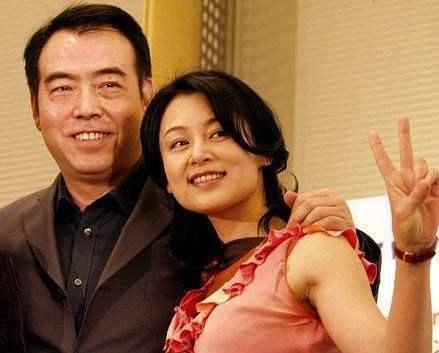 馮小剛老婆——徐帆，演藝界的優(yōu)雅力量，馮小剛妻子徐帆，演藝界的優(yōu)雅魅力