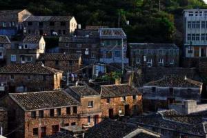 黃巖島有人居住嗎？——關(guān)于黃巖島的居住狀況探討，黃巖島居住狀況探討，是否有人居?。? class=
