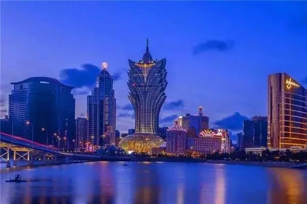 澳門、香港與澳門——探索兩地的魅力與未來展望，港澳魅力探秘，兩地的未來展望與深度體驗(yàn)