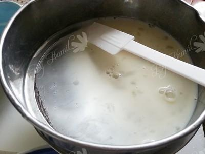 在家自制美味雙皮奶，簡(jiǎn)單、健康又營(yíng)養(yǎng)豐富的甜品選擇，在家自制健康營(yíng)養(yǎng)雙皮奶，美味甜品輕松享