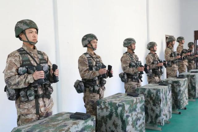 新兵火箭軍，職責與使命的探究，新兵火箭軍，職責與使命的深度解析