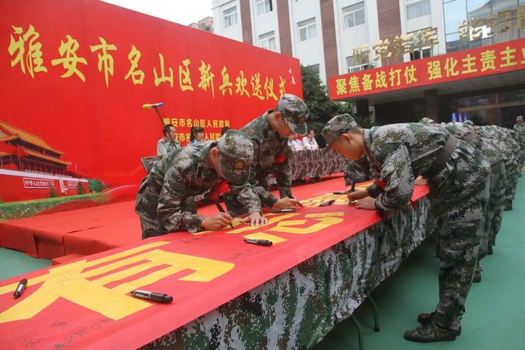 內(nèi)蒙古老兵打新兵視頻，反思與探討，內(nèi)蒙古新兵被打事件，老兵行為的反思與探討