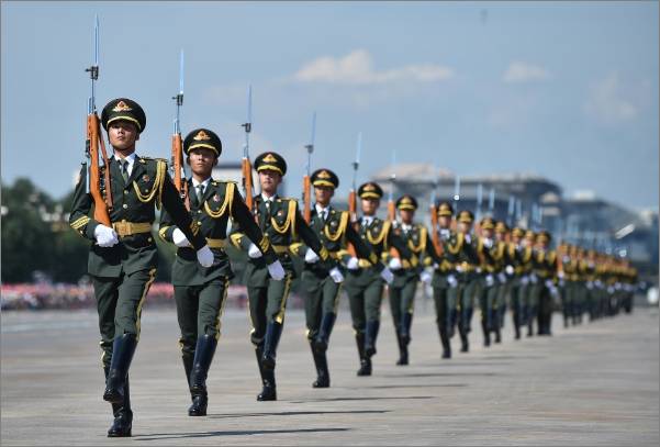 中國閱兵在外國的震撼與影響，中國閱兵震撼外國，展現(xiàn)大國影響力
