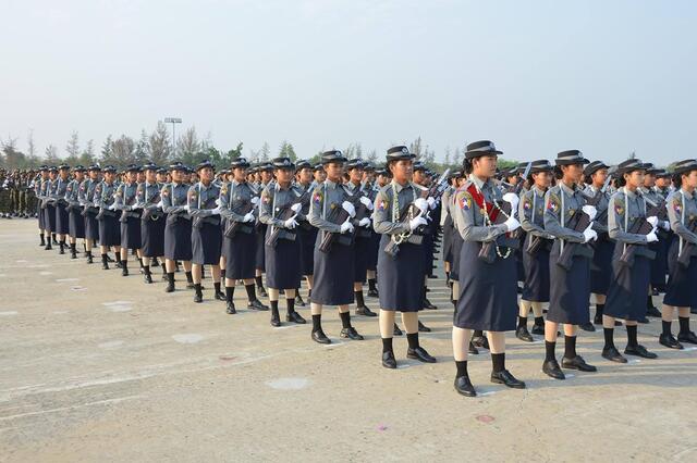 中國女兵方隊(duì)全集全屏，榮耀與力量的展現(xiàn)，中國女兵方隊(duì)，榮耀與力量的完美展現(xiàn)