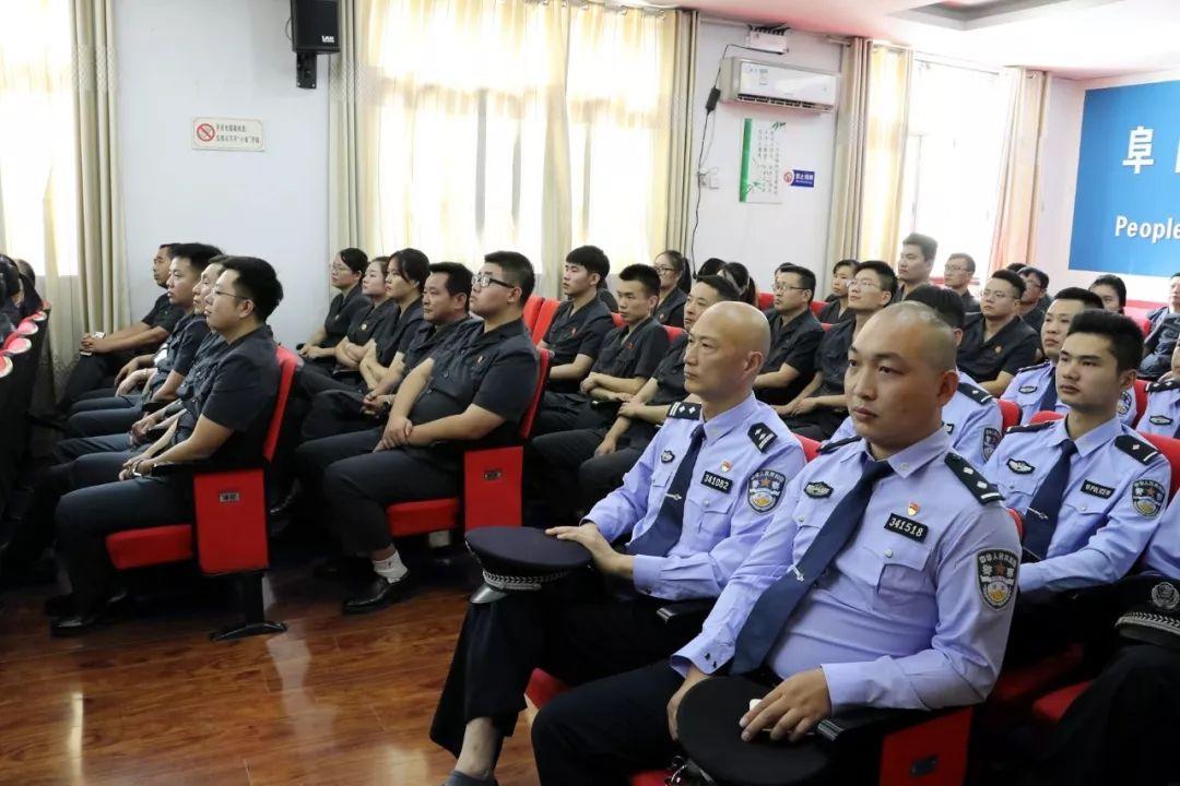 國慶70周年大閱兵完整版直播回放，榮耀瞬間，永載史冊，國慶70周年大閱兵榮耀瞬間，直播回放永載史冊