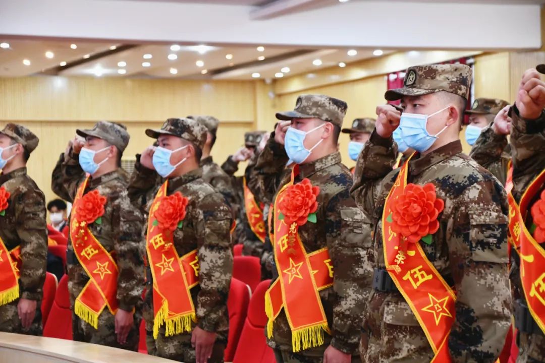 積極應(yīng)征入伍，青春不悔的選擇，積極應(yīng)征入伍，青春的不悔之選