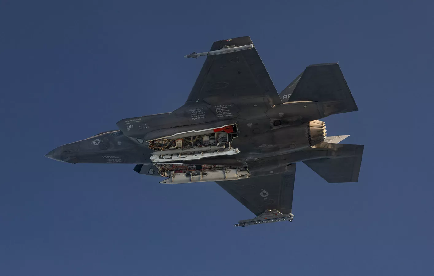 美國F-35被俄羅斯擊落，一場意料之外的空中對決，俄羅斯擊落美國F-35戰(zhàn)機，意料之外的空中對決揭秘