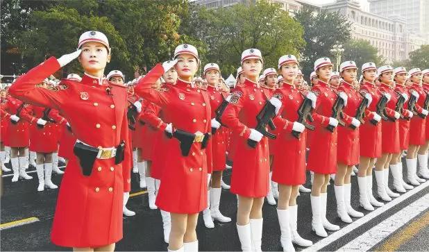 七十周年大閱兵完整版高清，榮耀與力量的展現(xiàn)，七十周年大閱兵高清完整版，榮耀與力量的盛大展示