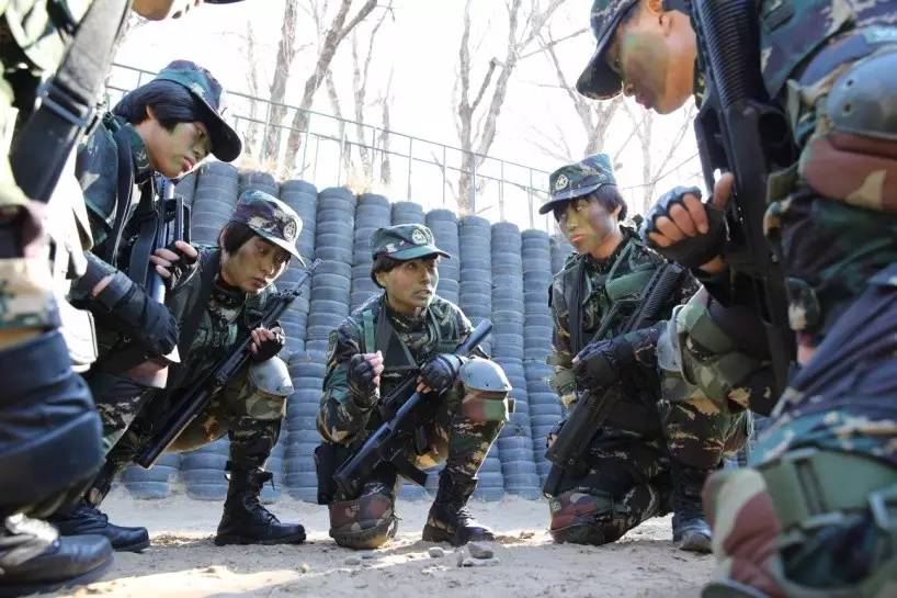 中國女特種兵，文職還是戰(zhàn)斗崗位？，中國女特種兵，文職還是戰(zhàn)斗崗位的角色探討