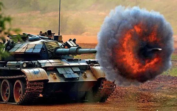 探究中國軍工的杰出代表——105mm8×8突擊炮，中國軍工的驕傲——105mm 8×8突擊炮深度解析
