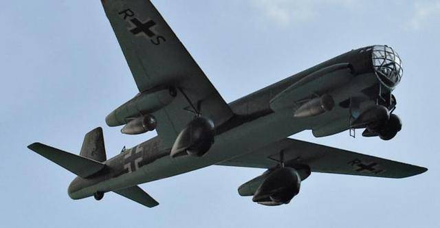 JU-287轟炸機(jī)，二戰(zhàn)中的德國(guó)空中巨獸，JU-287轟炸機(jī)，二戰(zhàn)德國(guó)空中巨獸的傳奇