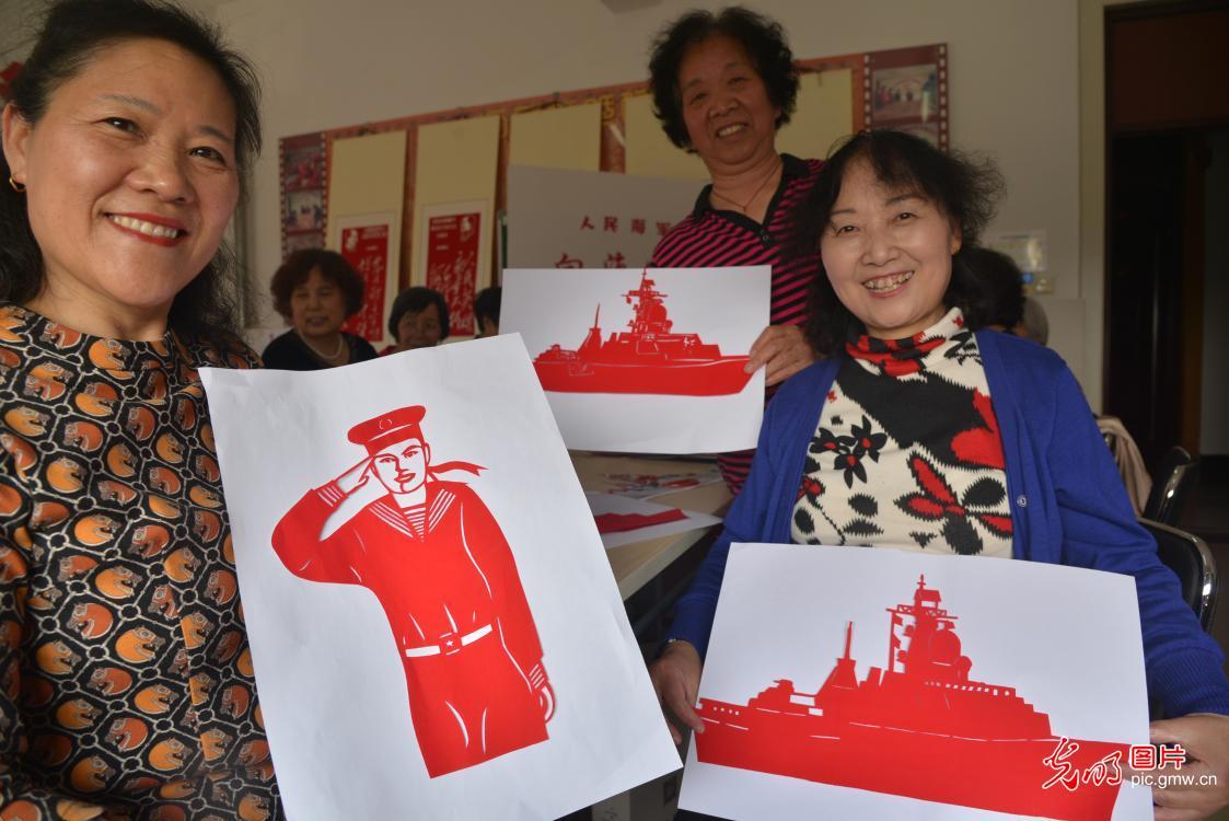 海軍節(jié)日祝?！戮从⒂聼o(wú)畏的海洋衛(wèi)士，海軍節(jié)致敬海洋衛(wèi)士，英勇無(wú)畏的守護(hù)力量