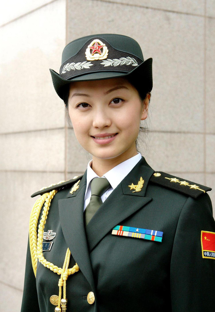 中國女兵照片高清，展現(xiàn)英姿之美，中國女兵高清照片展現(xiàn)颯爽英姿風(fēng)采