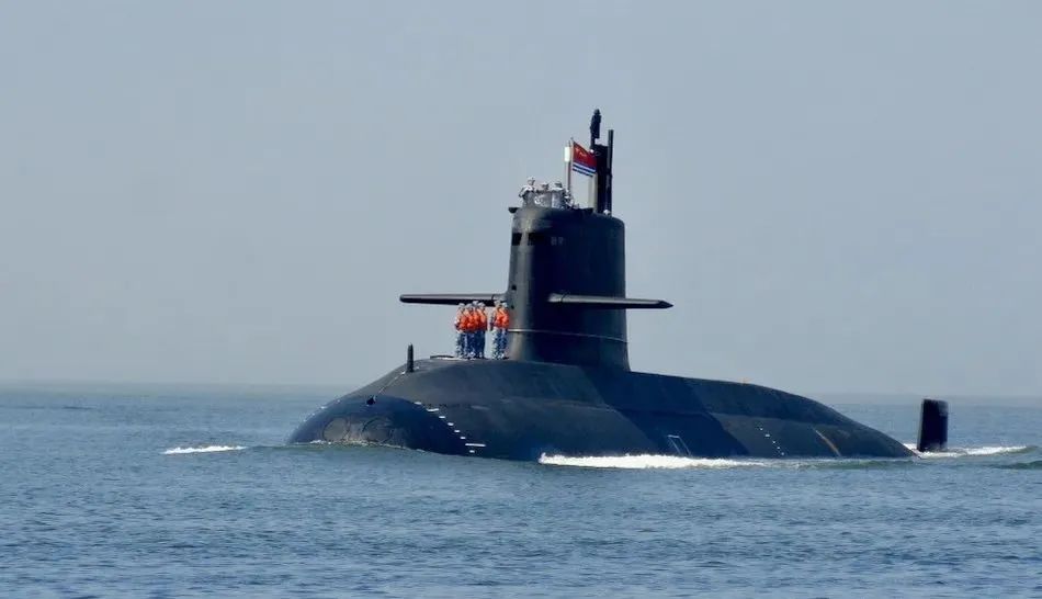 東海艦隊(duì)核潛艇，中國(guó)海軍力量的水下利刃，東海艦隊(duì)核潛艇，中國(guó)海軍水下利刃的力量展示