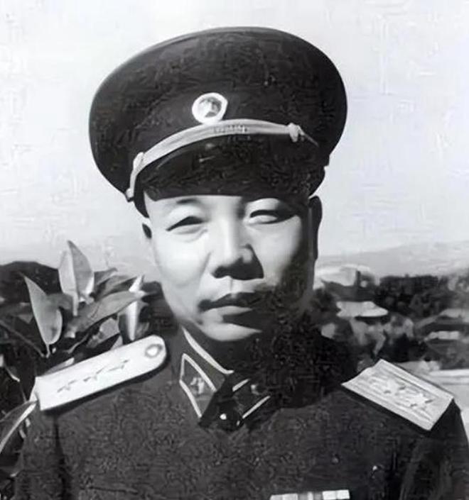 上將與省委書記，領(lǐng)導(dǎo)力量的雙重角色，上將與省委書記，雙重角色下的領(lǐng)導(dǎo)力量