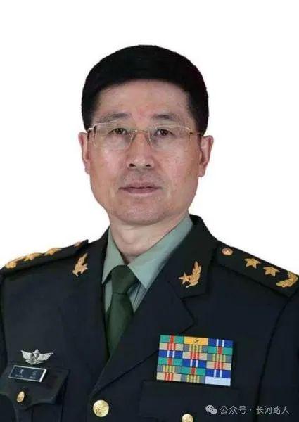揭秘歷史上的傳奇人物——38集團(tuán)軍總司令，揭秘傳奇人物，揭秘歷史上的38集團(tuán)軍總司令傳奇人生