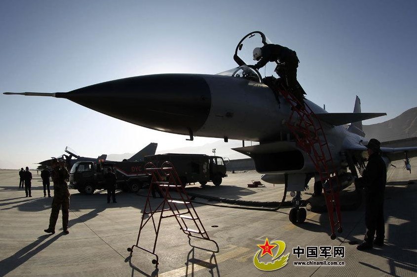 殲-10戰(zhàn)斗機折疊方法研究，殲-10戰(zhàn)斗機折疊技術(shù)探究