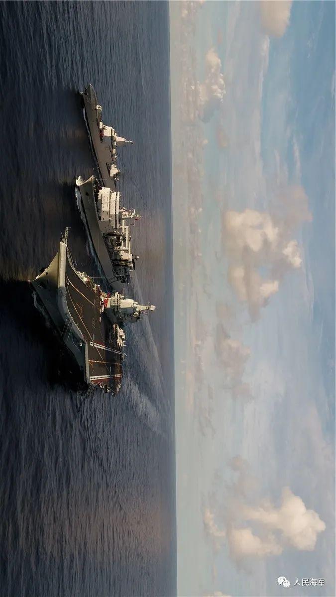 山東號(hào)航母的入列時(shí)刻，中國(guó)海軍邁入新時(shí)代的里程碑，山東號(hào)航母入列，中國(guó)海軍邁入新時(shí)代的里程碑時(shí)刻