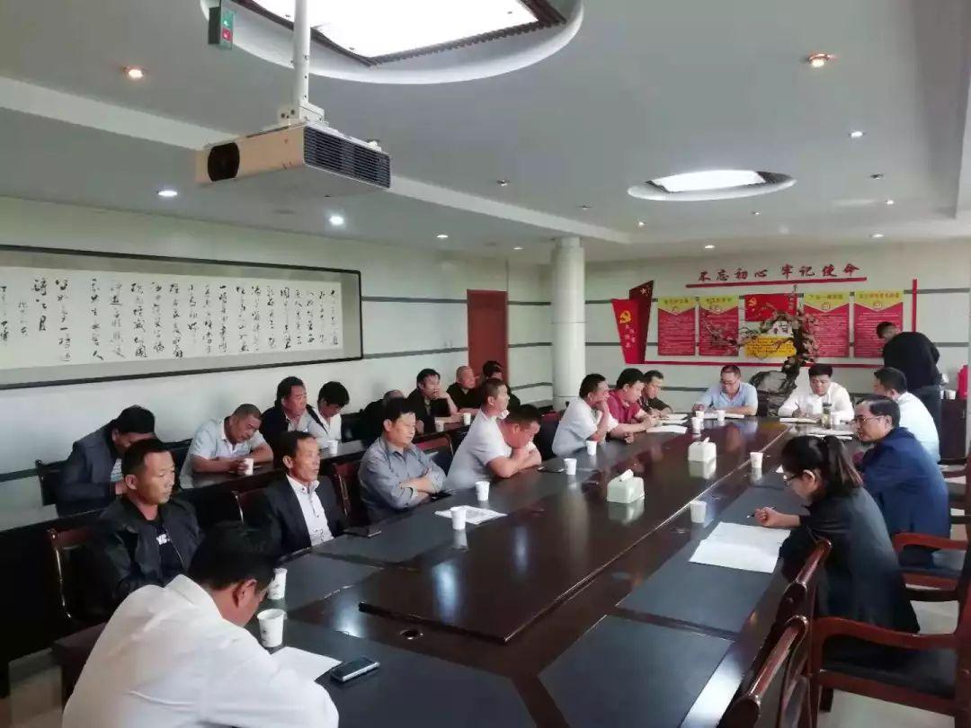 航母山東艦入列，中國海軍力量的嶄新篇章，中國海軍新篇章，山東艦入列，海軍力量再升級(jí)