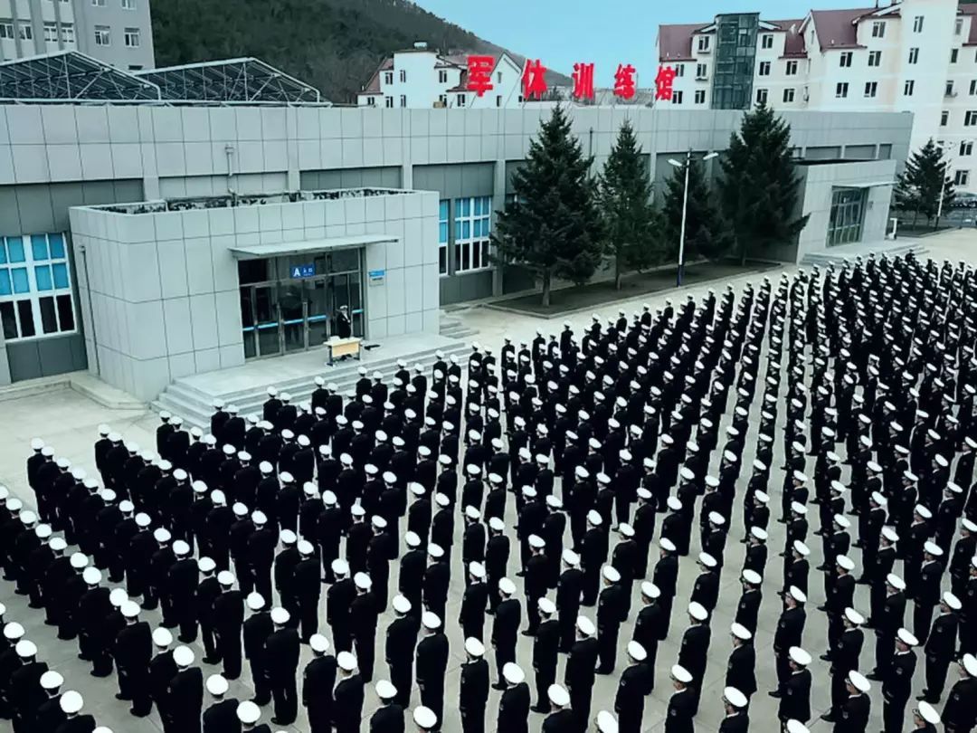 大連潛艇兵學(xué)院，培養(yǎng)精英人才的搖籃，大連潛艇兵學(xué)院，精英人才的培育搖籃