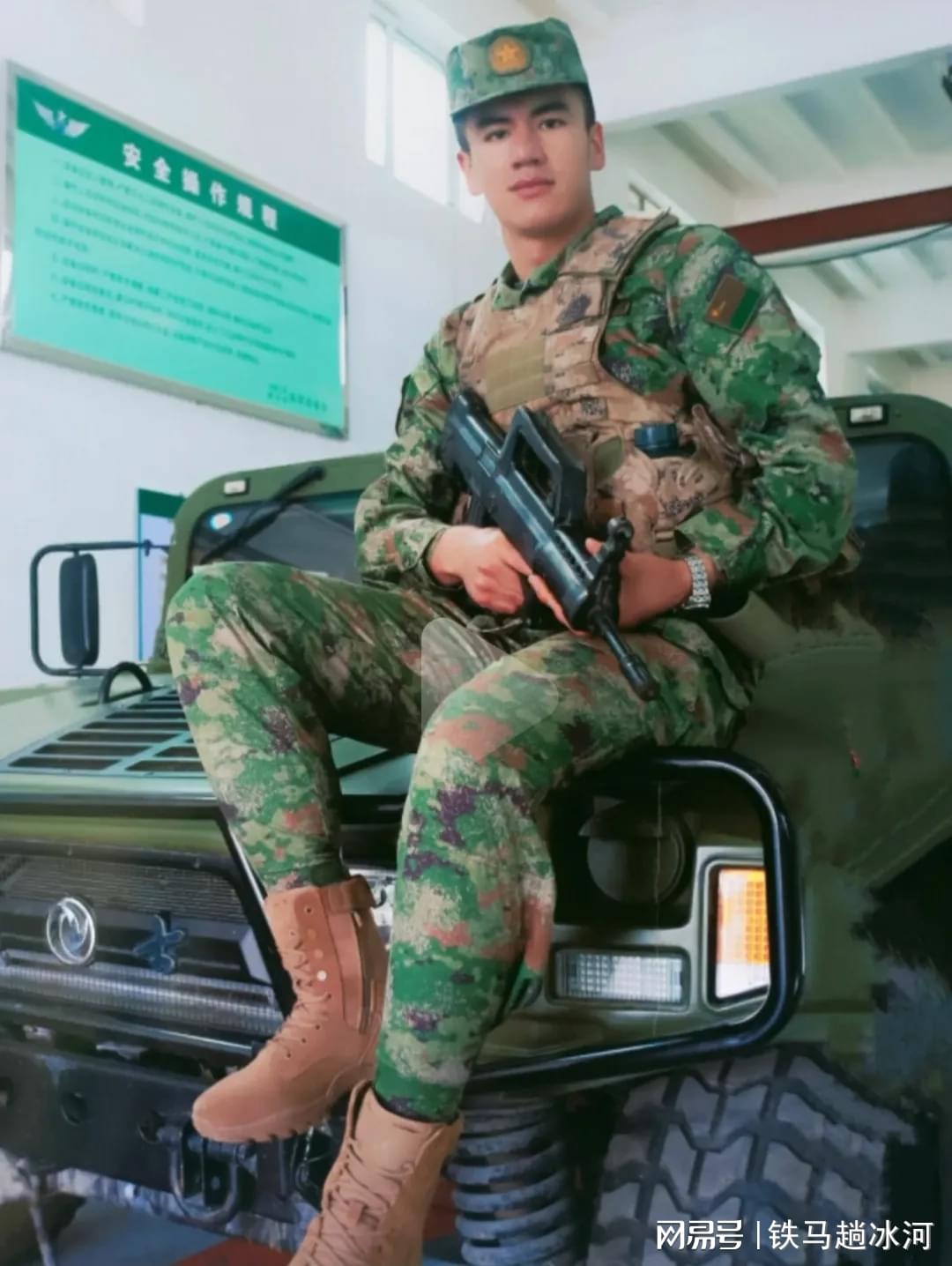 空軍21式迷彩夏季，新一代空軍戰(zhàn)士的時尚與戰(zhàn)斗力象征，空軍戰(zhàn)士的時尚與戰(zhàn)斗力象征，空軍迷彩夏季迷彩服亮相夏季戰(zhàn)場風采展示