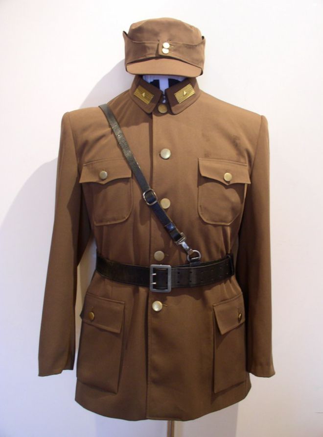 解放軍的灰藍軍服，歷史、象征與意義，解放軍灰藍軍服，歷史、象征與深層意義