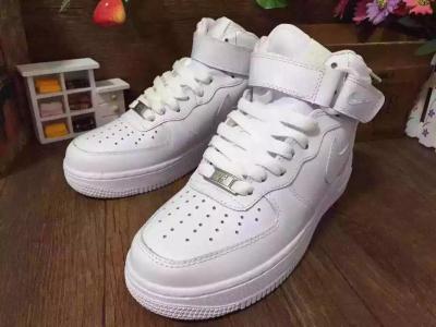 空軍一號(hào)與AJ，舒適度與時(shí)尚度的完美融合，空軍一號(hào)與AJ，舒適度與時(shí)尚度的完美交融