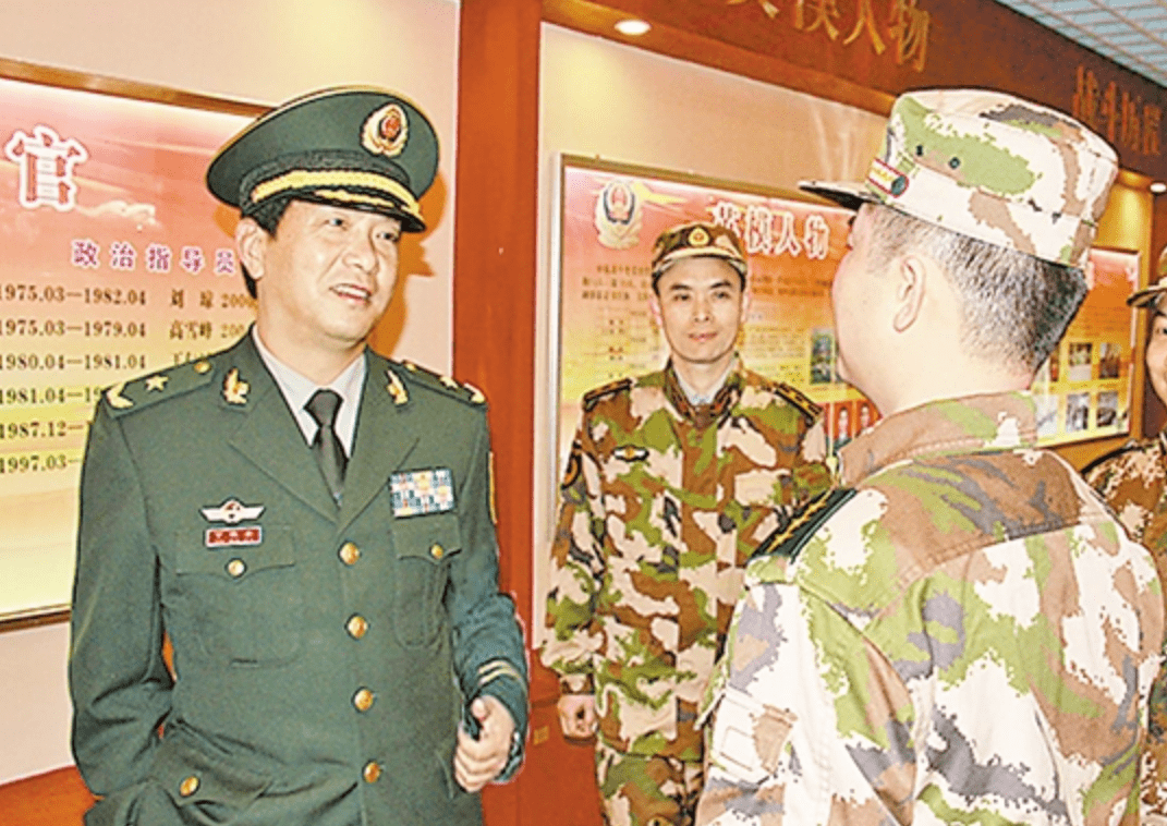 左手將軍丁曉東，一位獨(dú)特的軍事領(lǐng)袖的崛起與貢獻(xiàn)，左手將軍丁曉東，獨(dú)特軍事領(lǐng)袖的崛起與卓越貢獻(xiàn)