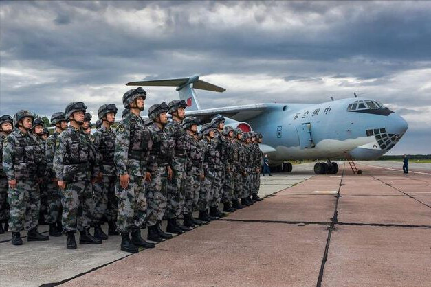 我國(guó)空降兵與軍種歸屬的解析，我國(guó)空降兵軍種歸屬解析與探討