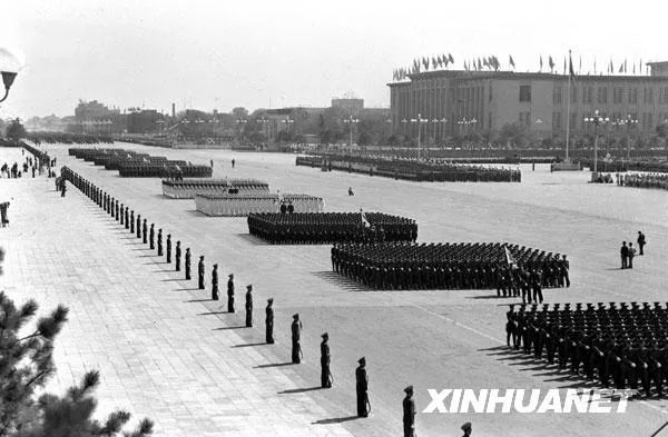 回顧歷史，展望未來——紀(jì)念中國(guó)國(guó)慶大閱兵十五周年之際的回顧與展望（以2005年國(guó)慶大閱兵為中心），紀(jì)念中國(guó)國(guó)慶大閱兵十五周年，回顧歷史，展望未來——以2005年閱兵為中心的思考與洞察