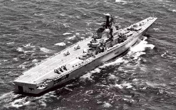 瓦良格號(hào)母艦續(xù)建工程，重塑中國(guó)海軍力量的深度解析，瓦良格號(hào)母艦續(xù)建工程，重塑中國(guó)海軍力量的戰(zhàn)略解析