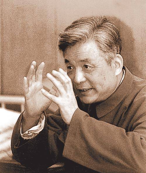 兩彈一星原子彈之父——中國核工業(yè)的先驅(qū)人物錢三強，錢三強，中國核工業(yè)先驅(qū)與兩彈一星原子彈之父