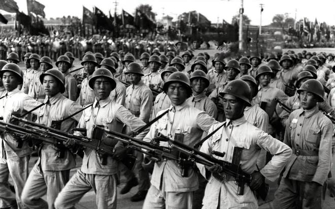 解放軍第一次在香港閱兵，展現(xiàn)軍威與香港新篇章，解放軍香港首次閱兵，彰顯軍威，開啟香港新篇章