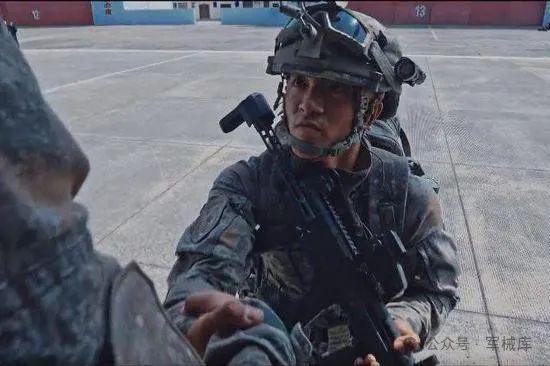 蛟龍突擊隊電視劇免費觀看，熱血軍事劇情的吸引力與觀眾的情感共鳴，蛟龍突擊隊，熱血軍事劇情引發(fā)觀眾情感共鳴，免費觀看體驗