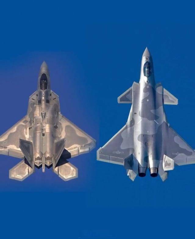 殲-20與F-22，究竟誰更厲害？，殲-20與F-22，誰更勝一籌？對比解析