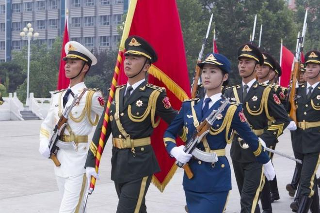 美國(guó)儀仗兵圖片，歷史、榮譽(yù)與力量的象征，美國(guó)儀仗兵，歷史榮譽(yù)與力量的象征圖片展