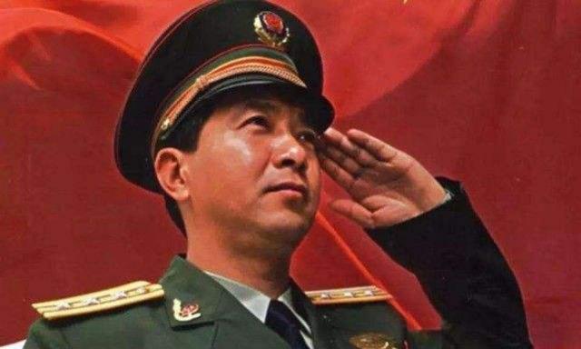 丁曉兵的英雄事跡，鐵血軍魂的榮耀篇章，丁曉兵的英雄事跡，鐵血軍魂的榮耀篇章