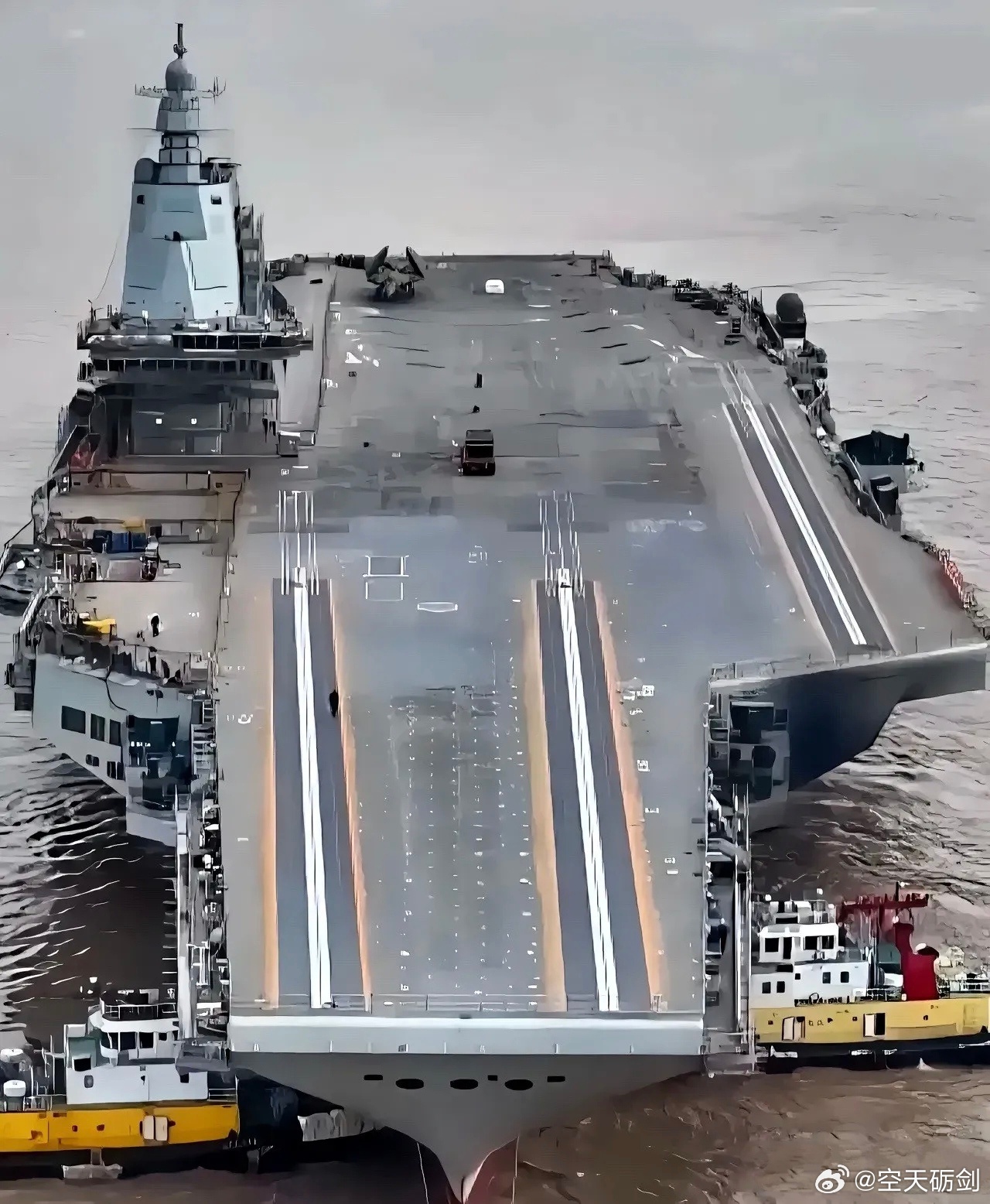 福建艦與社會(huì)新聞，揭示中國(guó)海軍現(xiàn)代化步伐的里程碑事件，福建艦與社會(huì)新聞，中國(guó)海軍現(xiàn)代化步伐的里程碑事件展示