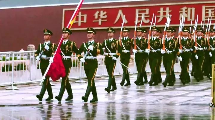國(guó)旗護(hù)衛(wèi)隊(duì)介紹，榮耀與責(zé)任，國(guó)旗護(hù)衛(wèi)隊(duì)的榮耀與責(zé)任介紹