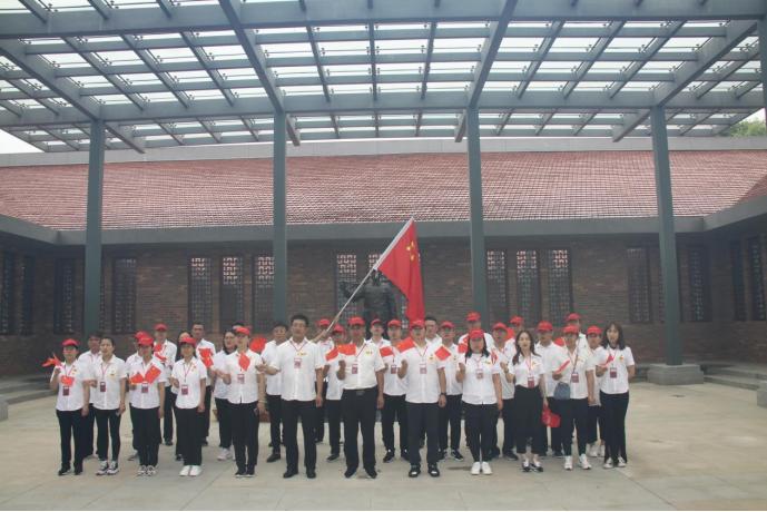 志愿軍軍歌現(xiàn)場(chǎng)演奏視頻，音樂與歷史的交響，志愿軍軍歌現(xiàn)場(chǎng)演奏，音樂與歷史的交響之夜