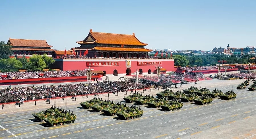 贊美祖國的軍事強(qiáng)大——鋼鐵長城的輝煌篇章，鋼鐵長城的輝煌，中國軍事力量的壯麗贊歌