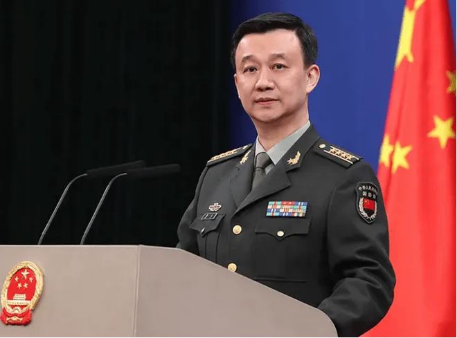 揭秘國(guó)防部吳謙背后的故事，爺爺?shù)纳矸菖c影響，揭秘吳謙背后的故事，爺爺身份與影響下的國(guó)防力量之路