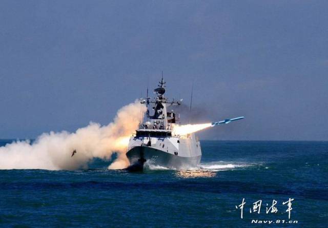 戰(zhàn)區(qū)海軍與空軍，協(xié)同作戰(zhàn)的新時(shí)代篇章，戰(zhàn)區(qū)海軍與空軍協(xié)同作戰(zhàn)，新時(shí)代作戰(zhàn)篇章開(kāi)啟