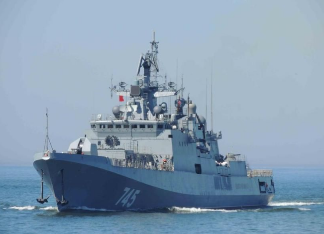 揭秘中國海軍遼寧艦的前身，102艦屬于哪個艦隊？，揭秘中國海軍遼寧艦的前身及前身艦隊的秘密，102艦所屬艦隊揭曉