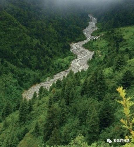 亞東的意思及其內涵探討，亞東的深層含義與內涵探討