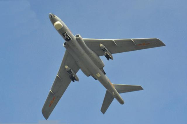 轟-6G轟炸機掛彈，空中巨龍的嶄新姿態(tài)，空中巨龍轟-6G轟炸機掛彈展示嶄新姿態(tài)