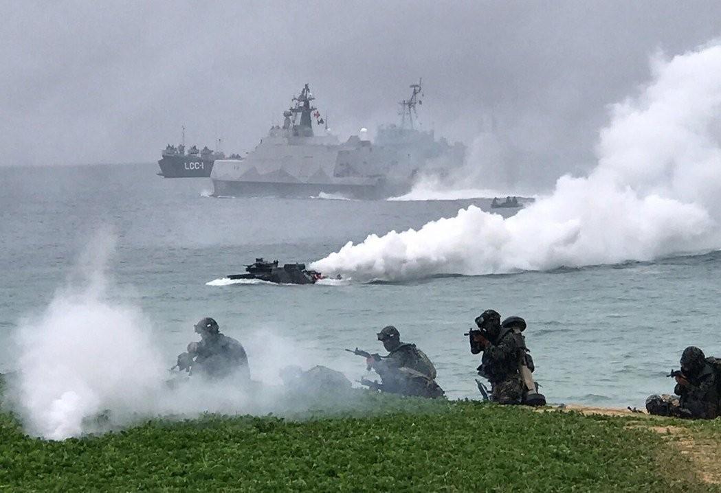 解放軍在臺灣附近進(jìn)行軍演，展示決心與實力，解放軍在臺灣附近展示決心與實力，軍演行動引發(fā)關(guān)注