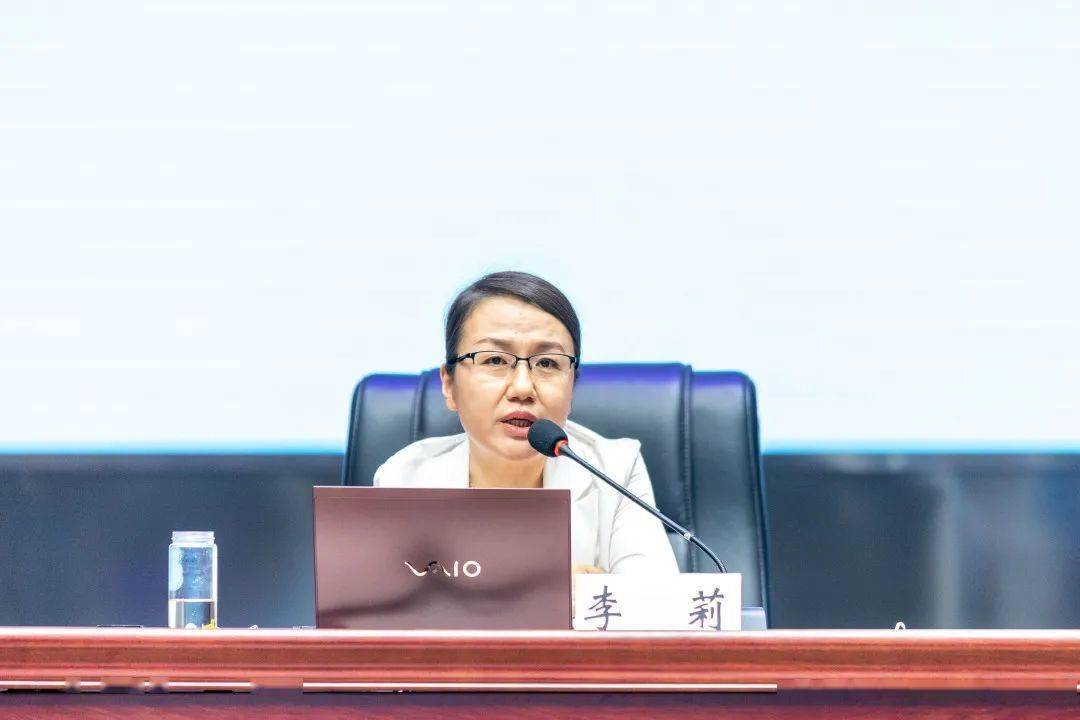 國(guó)防大學(xué)李莉?yàn)楹芜x擇退役，一位軍人的成長(zhǎng)與抉擇，國(guó)防大學(xué)李莉的退役之路，軍人的成長(zhǎng)與抉擇