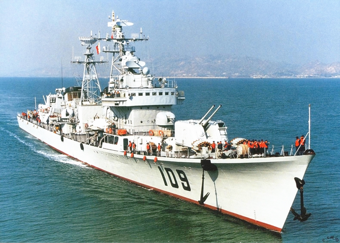 中國海軍的驕傲，051導(dǎo)彈驅(qū)逐艦的發(fā)展歷程，中國海軍的驕傲，051導(dǎo)彈驅(qū)逐艦發(fā)展歷程回顧